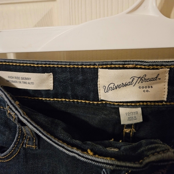 Universal Thread Jeans - Picture 2 of 2